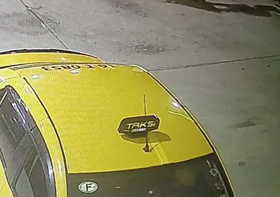 Bursa’da gasbedilen taksinin kaçırılma anlarına dair yeni görüntüler ortaya çıktı.