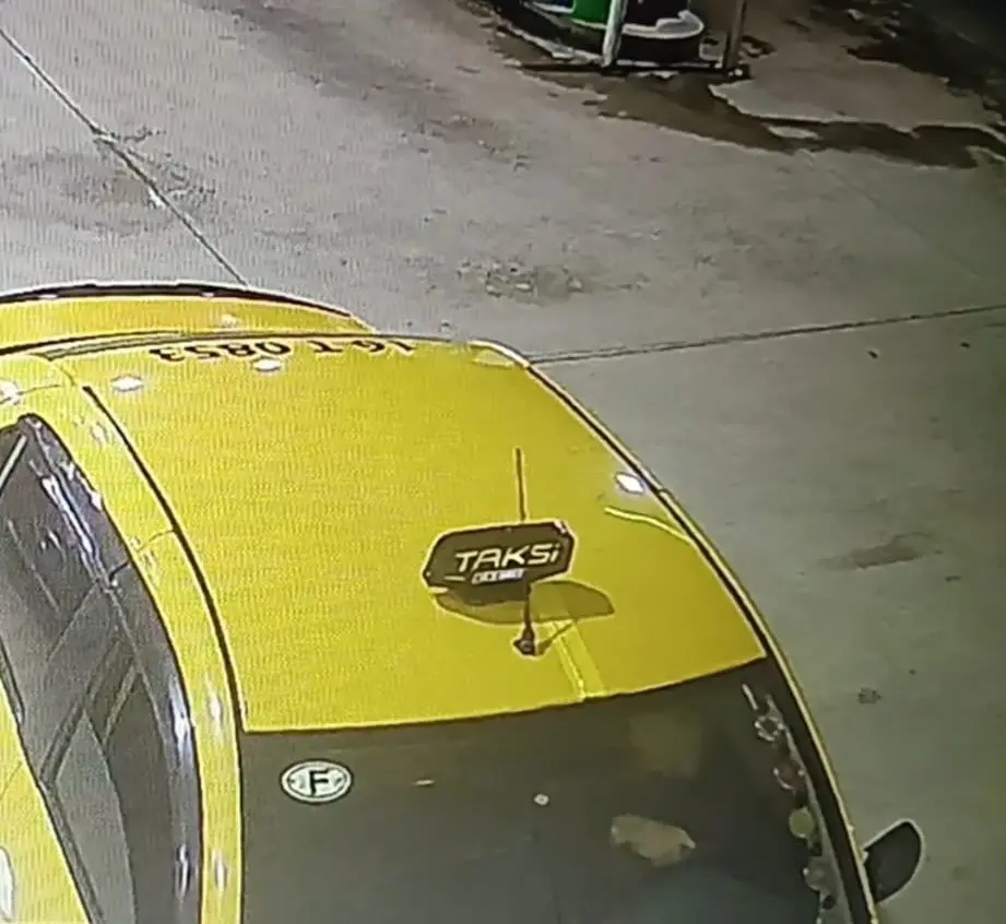 Bursa’da gasbedilen taksinin kaçırılma anlarına dair yeni görüntüler ortaya çıktı.
