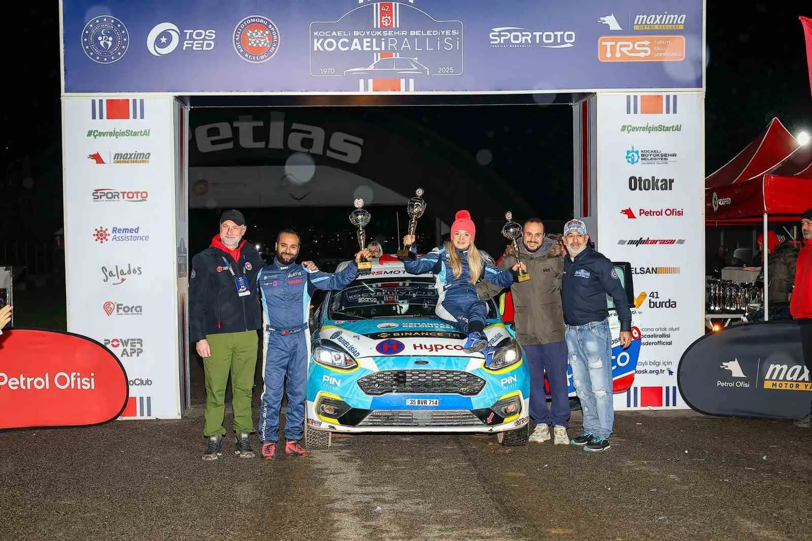 Dünyanın ilk ve tek engelli kadın ralli pilotu Kübra Denizci