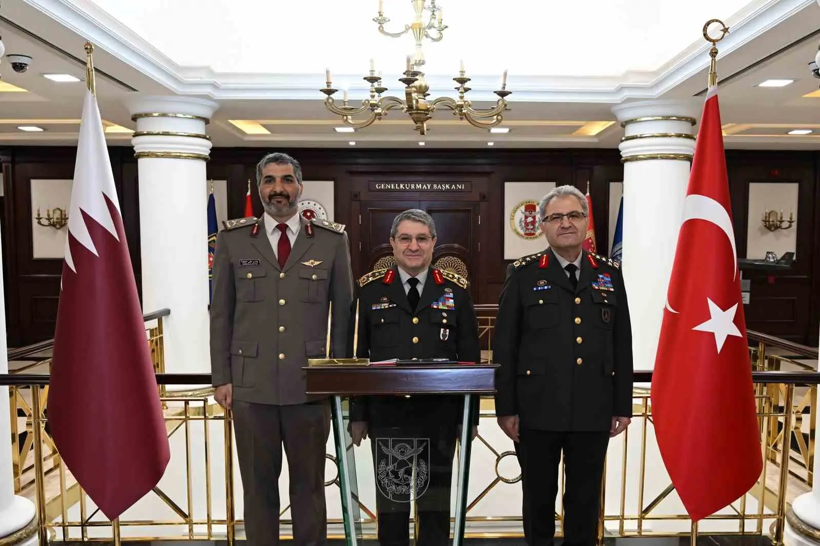 Genelkurmay Başkanı Orgeneral Selçuk Bayraktaroğlu, Katar Kara Kuvvetleri Komutanı Tümgeneral
