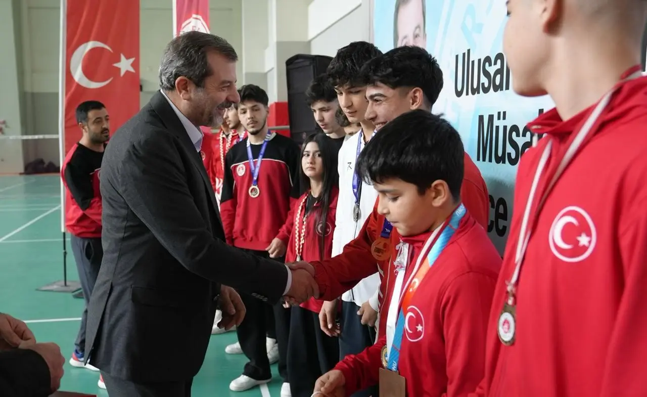 Gürsu Belediyesi, spora ve sporcuya verdiği desteği yeni başarılarla taçlandırıyor.