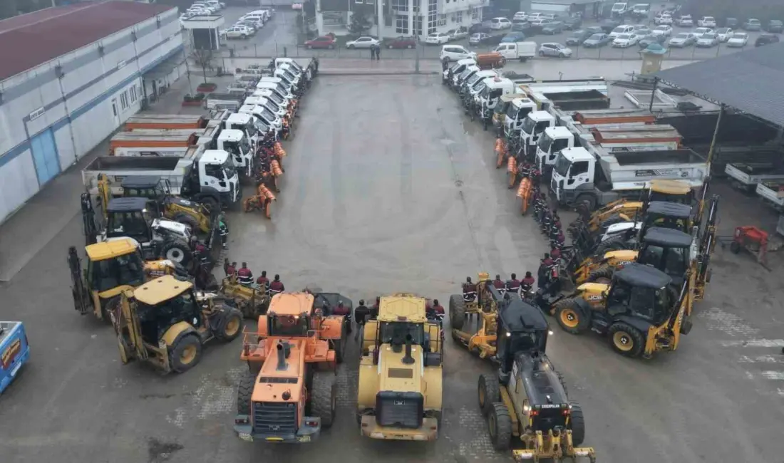 Kış mevsimiyle beraber İnegöl Belediyesi kar yağışlarına karşı hazırlıklarını tamamladı.