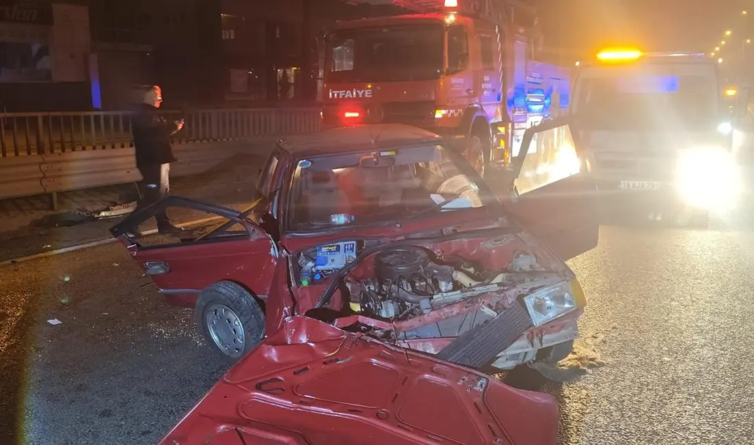 Bursa’nın İnegöl ilçesinde meydana gelen kazada kontrolden çıkan otomobil üst