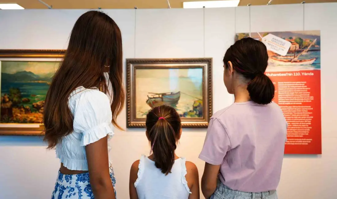 İş Sanat Anadolu Sergileri’nin 2025 yılındaki son durağı, Osmanlı çini