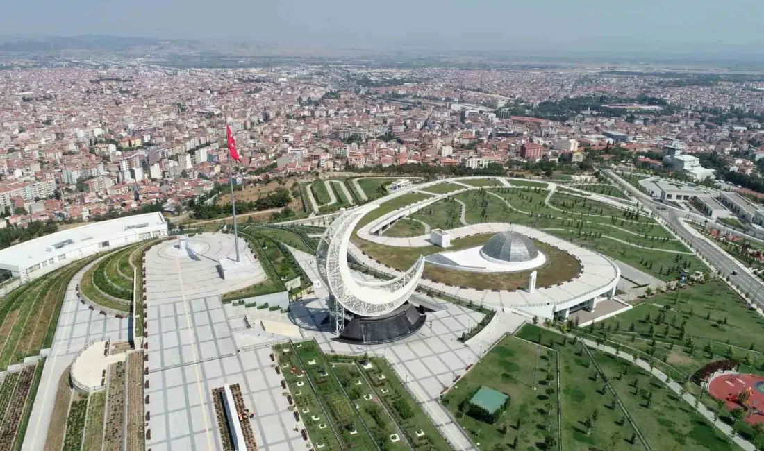 Balıkesir’in Karesi ilçesinde geçmişte birleştirilmiş olan dükkanlar Karesi Belediyesi ile