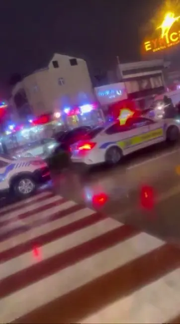 Bursa’nın işlek noktalarından FSM Bulvarı’nda meydana gelen trafik kazasında iki