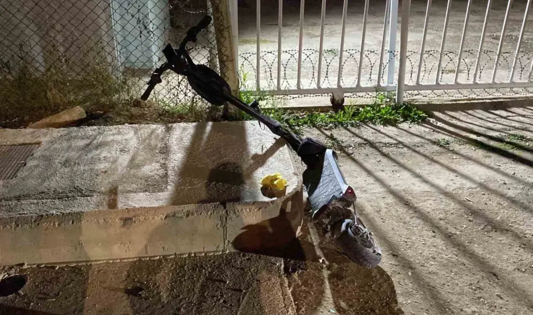 Bursa’nın İnegöl ilçesinde meydana gelen kazada otomobil ile çarpışan scooter