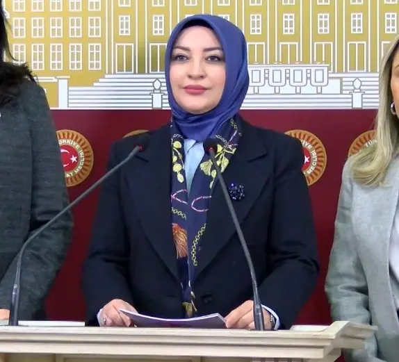 Kadın Erkek Fırsat Eşitliği Komisyonu(KEFEK) Başkanı ve Ak Parti Sakarya