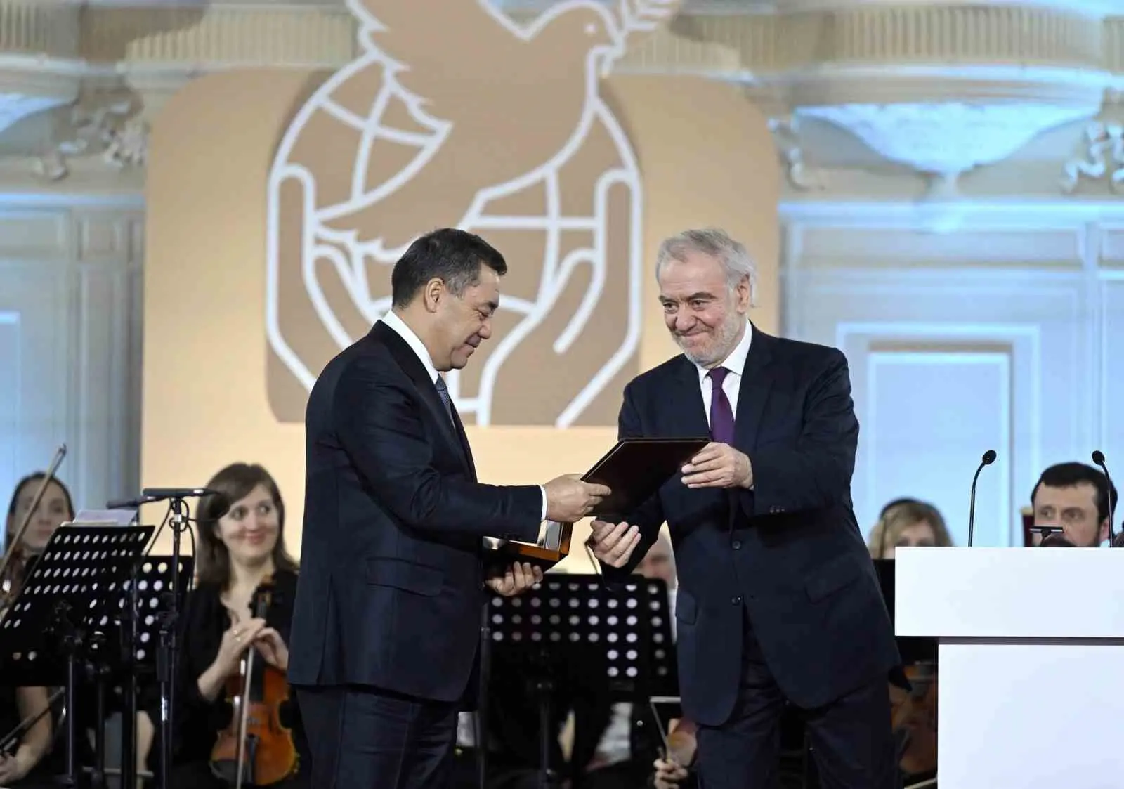 Rusya’nın St. Petersburg kentinde Devlet Başkanı Vladimir Putin’in katıldığı törende,