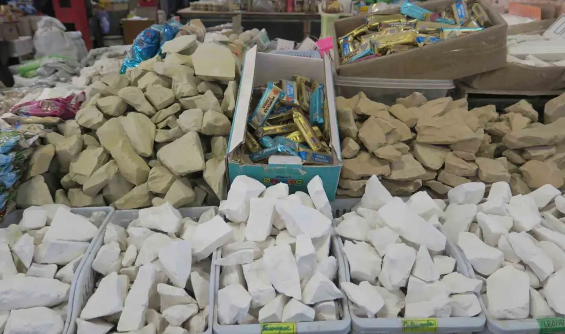 Orta Asya ülkesi Kırgızistan’da halk, vitamin ve mineral ihtiyacını karşıladığı