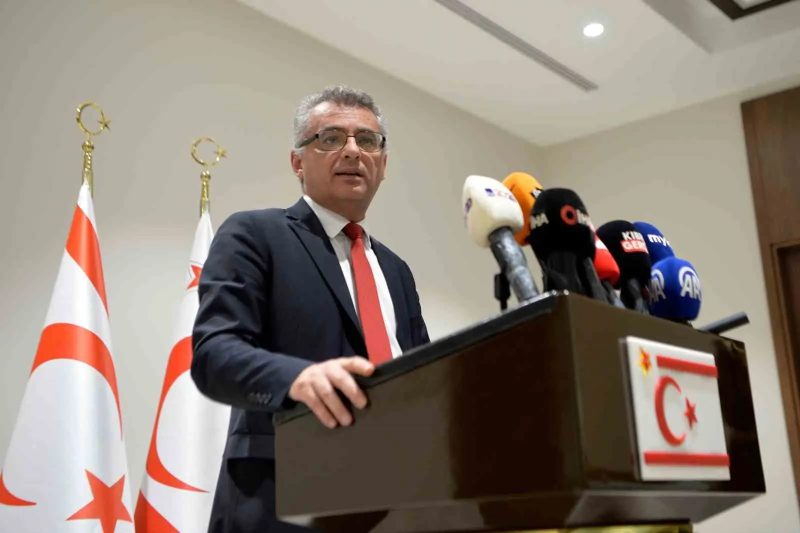 Kuzey Kıbrıs Türk Cumhuriyeti (KKTC) Cumhurbaşkanı Tufan Erhürman, Kıbrıs sorununa