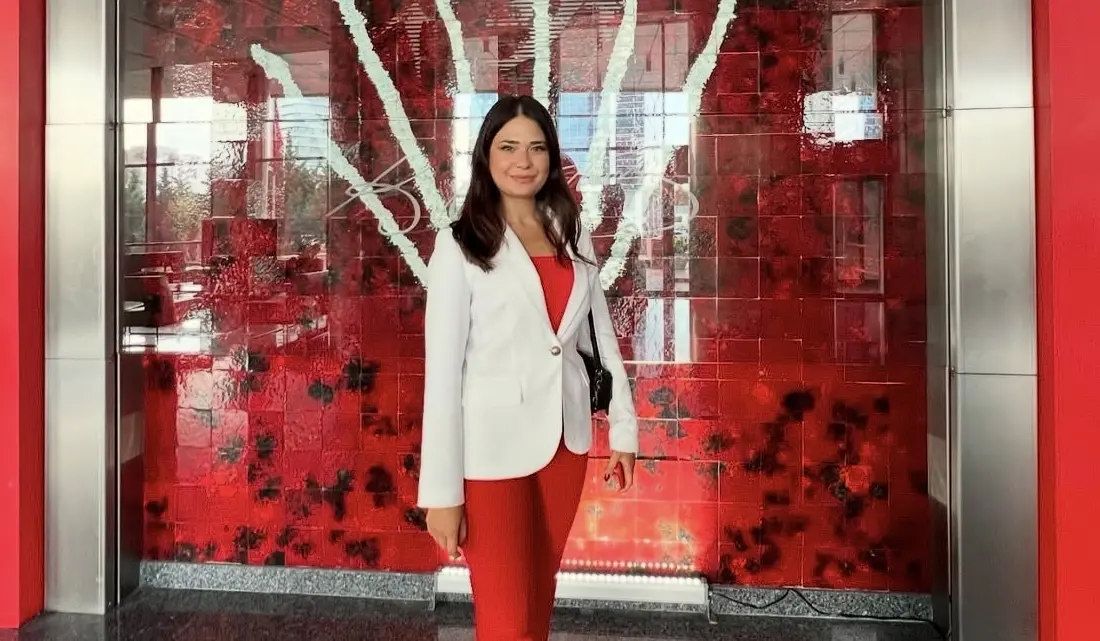 Bursa’da Osmangazi Belediyesi Meclis Üyesi Özlem Bodur, trafikte yol verme