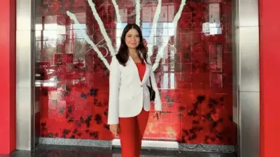 Bursa’da Osmangazi Belediyesi Meclis Üyesi Özlem Bodur, trafikte yol verme