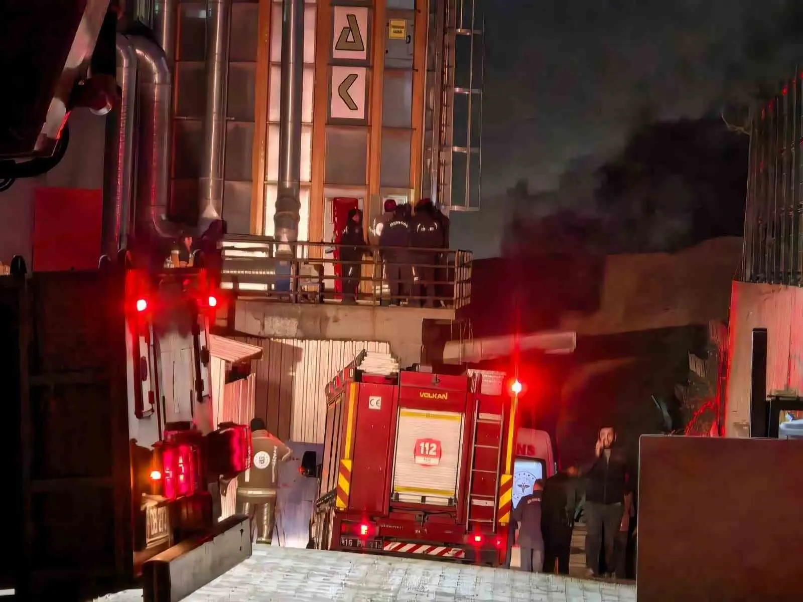 Bursa’nın İnegöl ilçesinde faaliyet gösteren bir mobilya fabrikasında meydana gelen