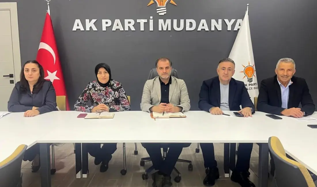 AK Parti Mudanya İlçe Başkanı Arif Bayrak, Mudanya Belediyesi’nin bazı