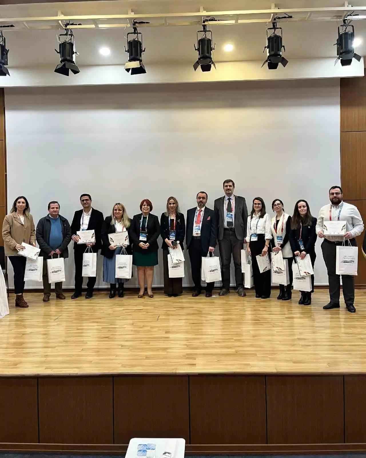 Mudanya Üniversitesi ev sahipliğinde ilk uluslararası bilimsel kongre düzenlendi. Uluslararası