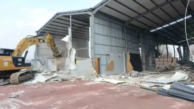 Nilüfer Belediyesi, kent genelinde kaçak yapılaşmayla mücadelesini kararlılıkla sürdürüyor. Özellikle