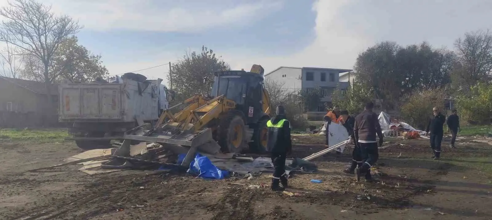 Nilüfer Belediyesi, Yaylacık Mahallesi’nde çevre kirliliği ve huzursuzluğa yol açan