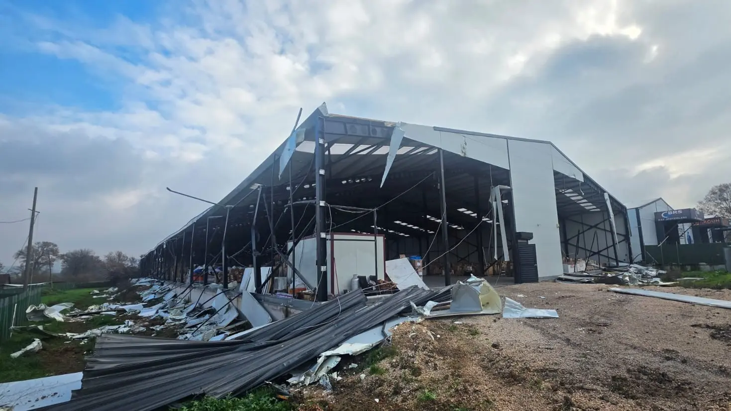 Nilüfer Belediyesi, kaçak yapılaşmaya karşı yürüttüğü kararlı mücadele kapsamında Ürünlü