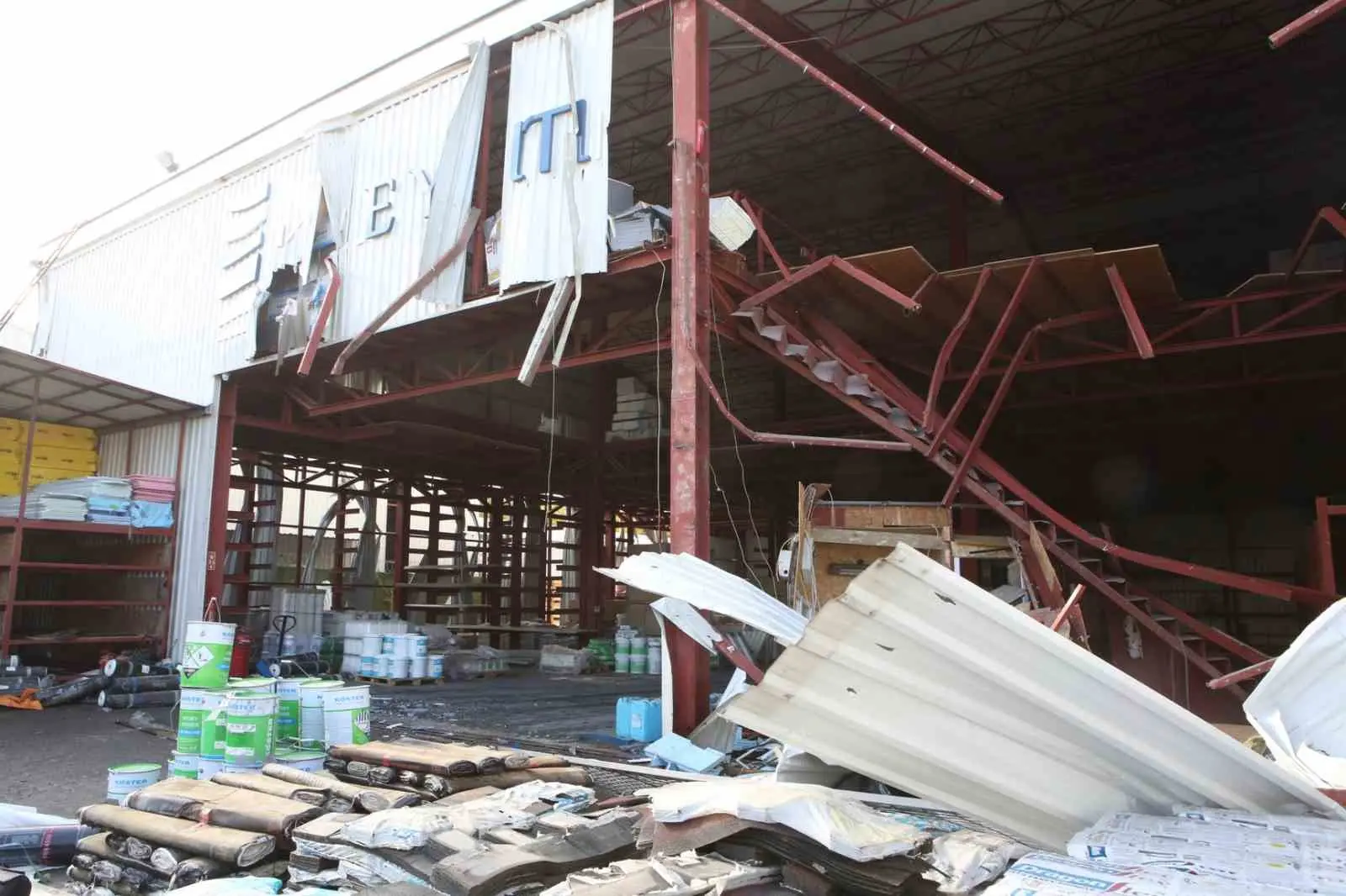 Nilüfer Belediyesi yıkım ekipleri, Çalı ve Akçalar Mahallelerinde toplam bin