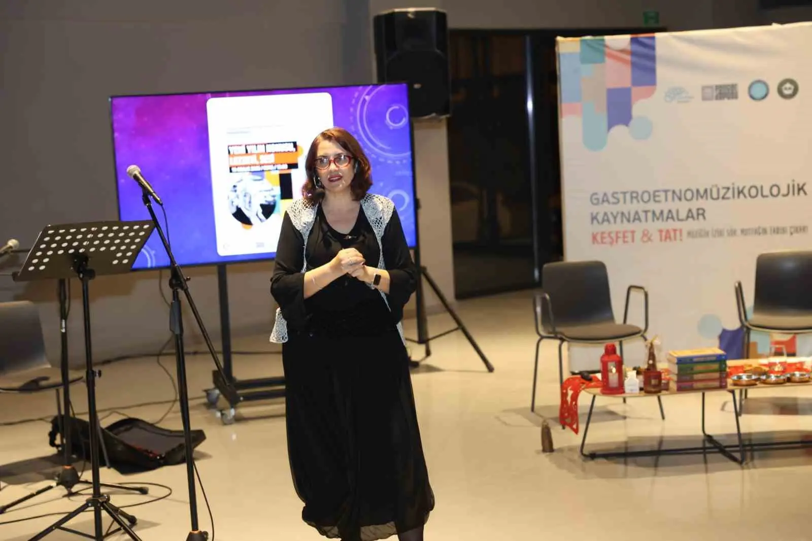 Nilüfer Belediyesi’nin düzenlediği “Gastroetno müzikolojik Kaynatmalar” etkinliğinde “Yeni Yıl” teması