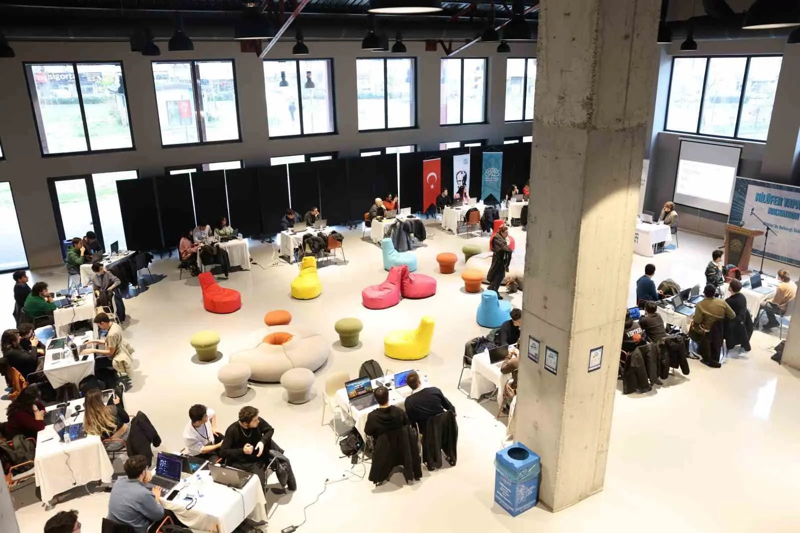 Nilüfer Belediyesi’nin “Yazılım Kampları” projesi kapsamındaki adımı olan “Nilüfer Yapay