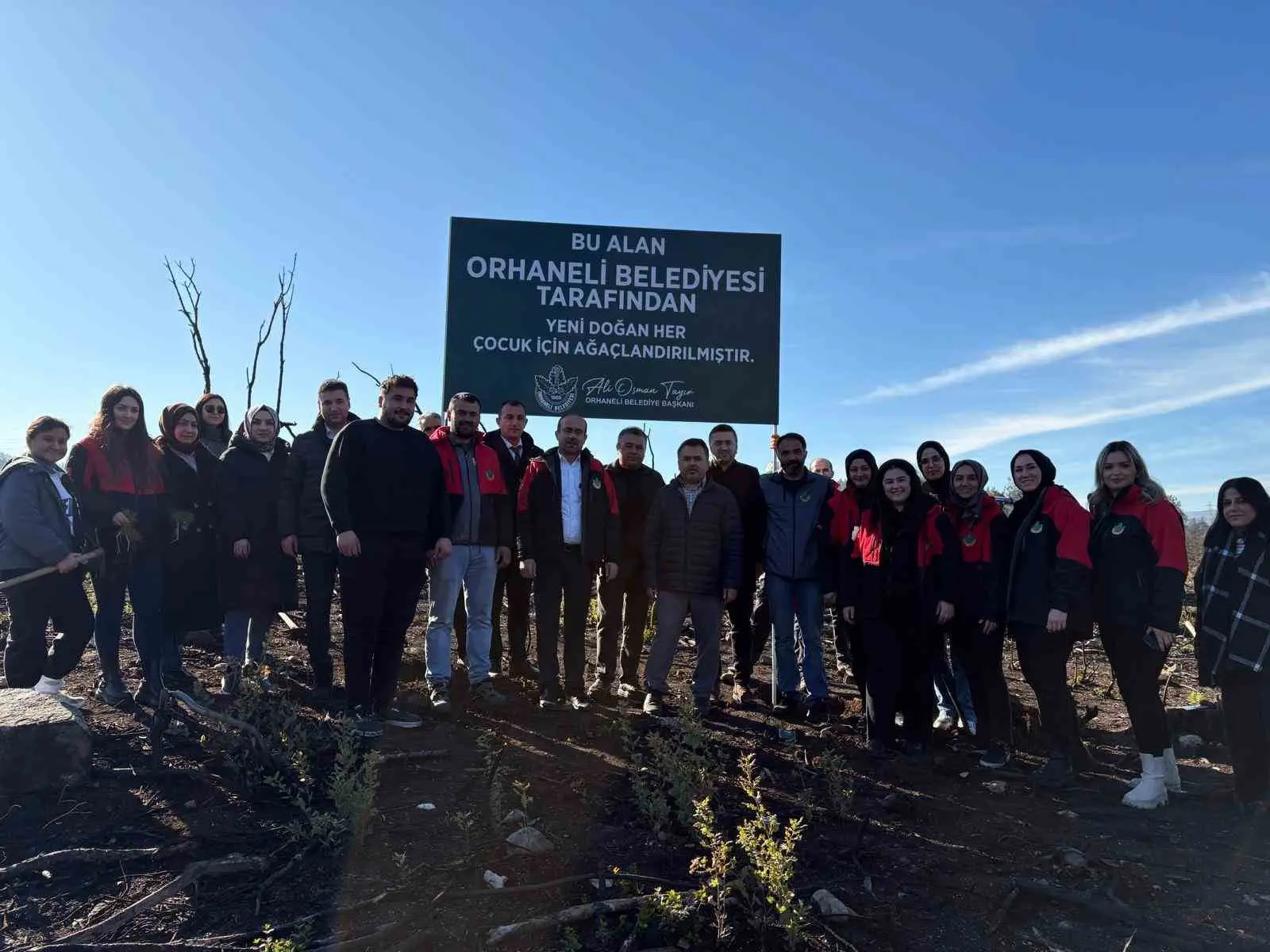 Orhaneli Belediyesi tarafından ’Yeni Doğan Ormanı’ çerçevesinde fidan dikim etkinliği