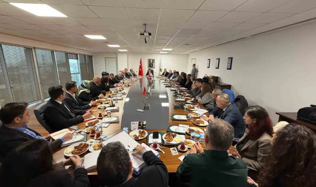 Osmangazi Belediye Başkanı Erkan Aydın, belediye yönetim kadrosuyla birlikte 2025