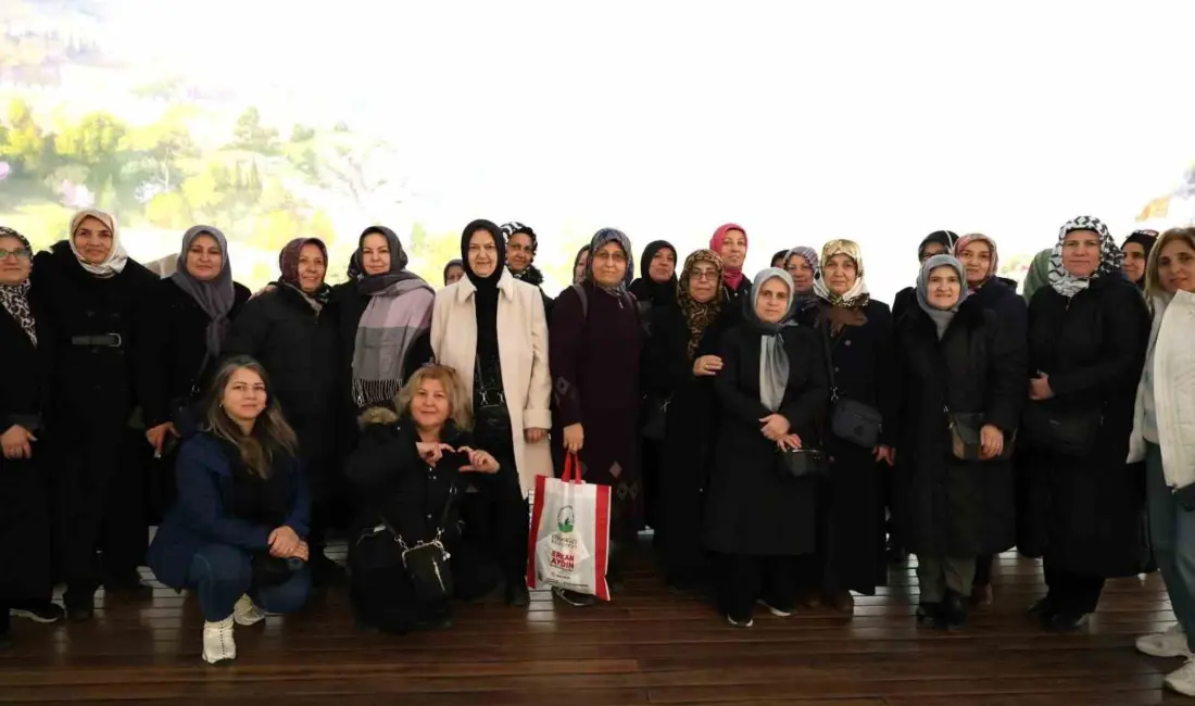 Bursa’nın merkez Osmangazi ilçesinde yaşayan vatandaşlar, Osmangazi Belediyesi’nin düzenlediği kültür