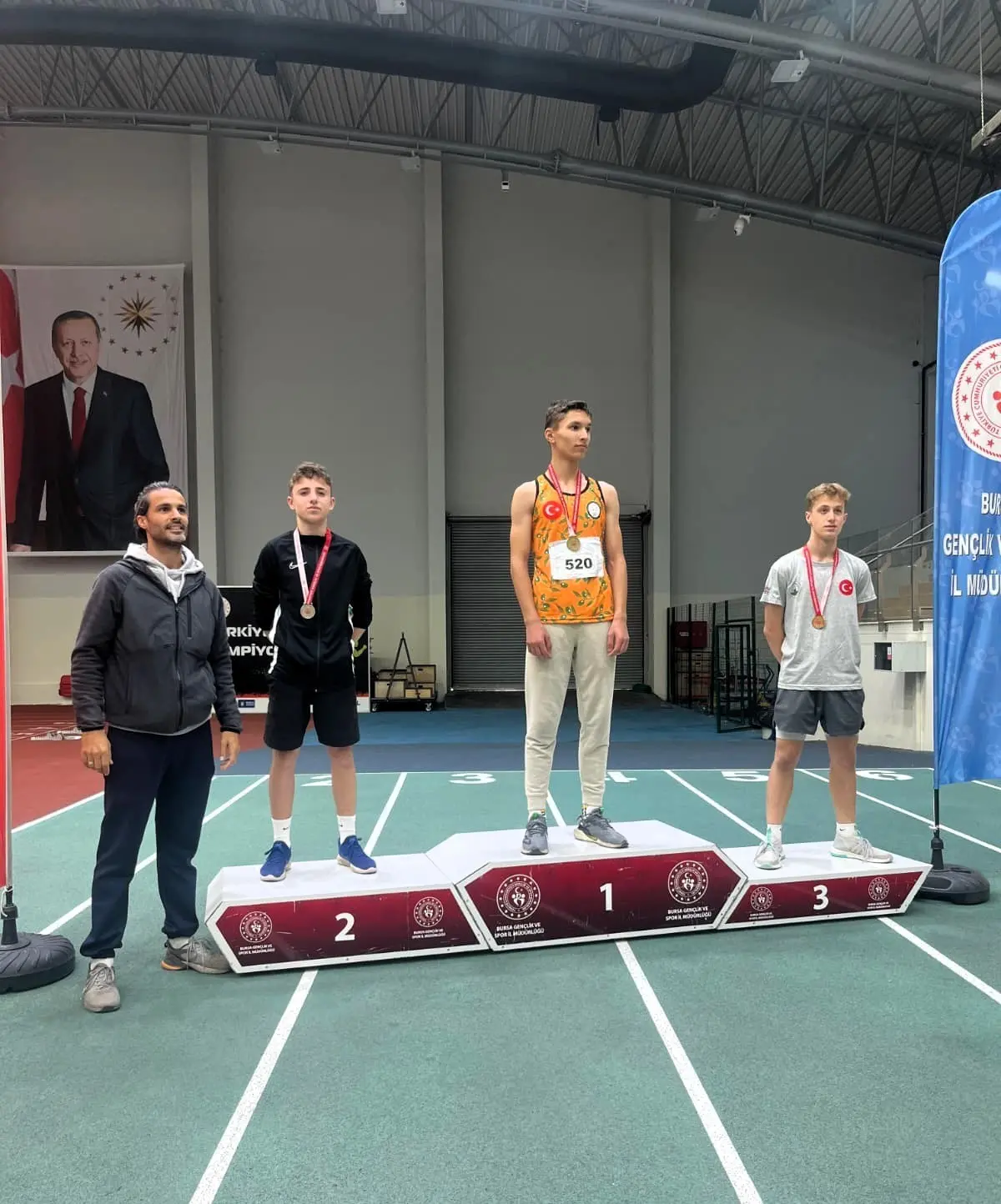 Osmangazi Belediyespor Atletizm Takımı sporcuları, Merhum Ziya Ertan Alaçam ve