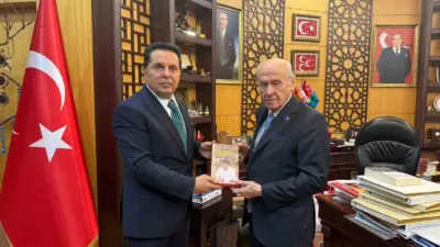 Görevden alınan Esenyurt Belediye Başkanı Ahmet Özer, Milliyetçi Hareket Partisi