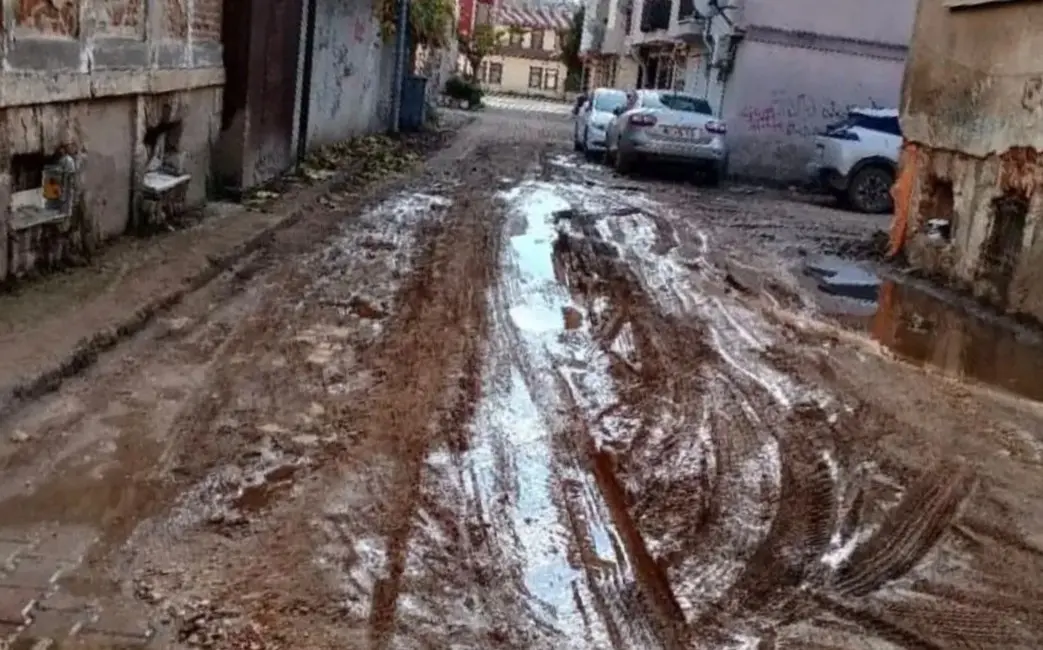 CHP Genel Başkanı Özgür Özel’in Edirne’de düzenlenen mitingde belediye hizmetlerine