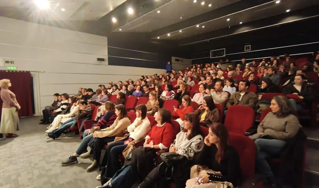 Nilüfer Belediyesi’nin düzenlediği “Bir Yönetmen Bir Söyleşi” etkinliğinin bu ayki