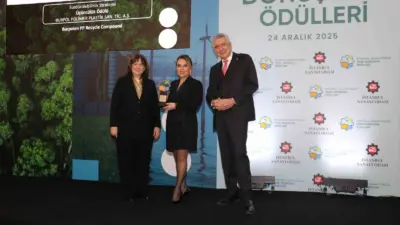 Bursa Kayapa Organize Sanayi Bölgesi’ndeki fabrikasında plastik atıkları yüksek teknoloji