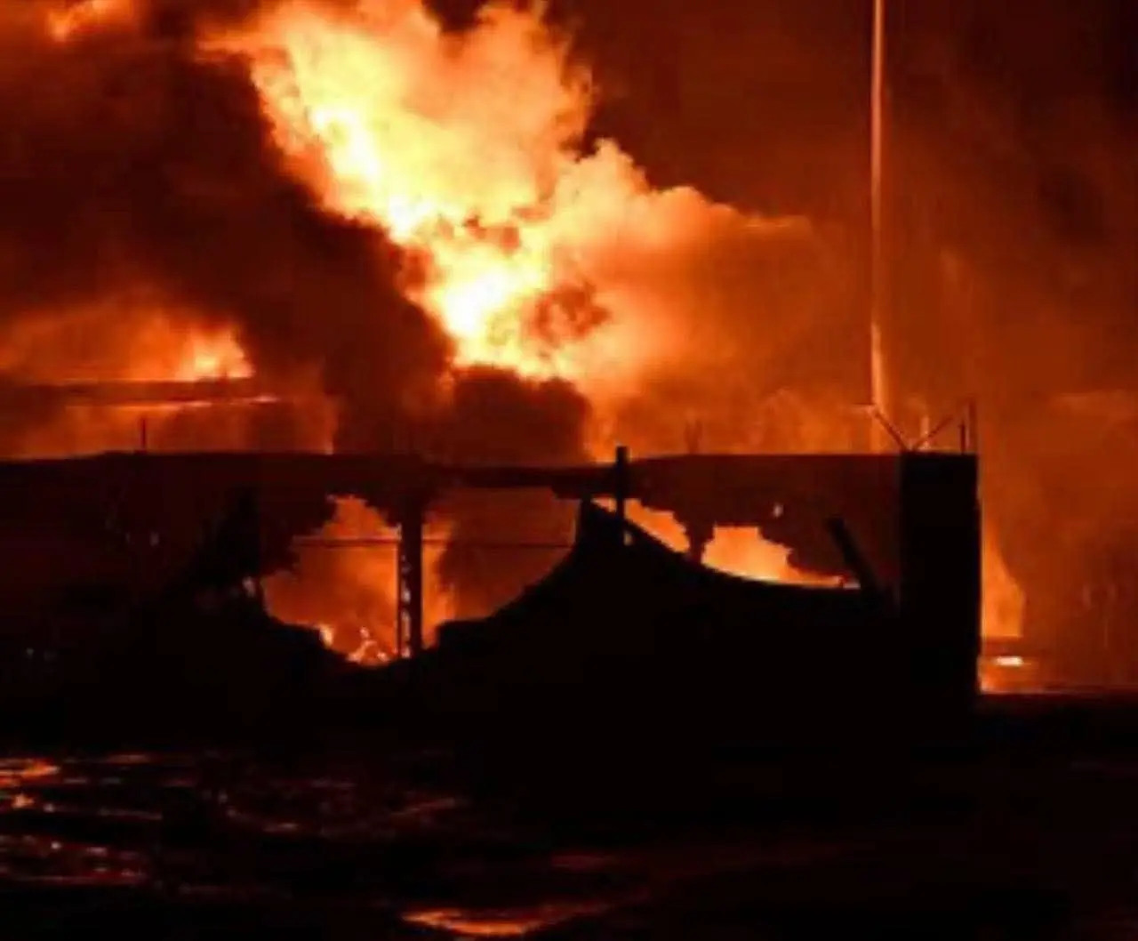 Ukraynalı yetkililer, Rusya’nın gece boyunca 653 dron ve 51 füze