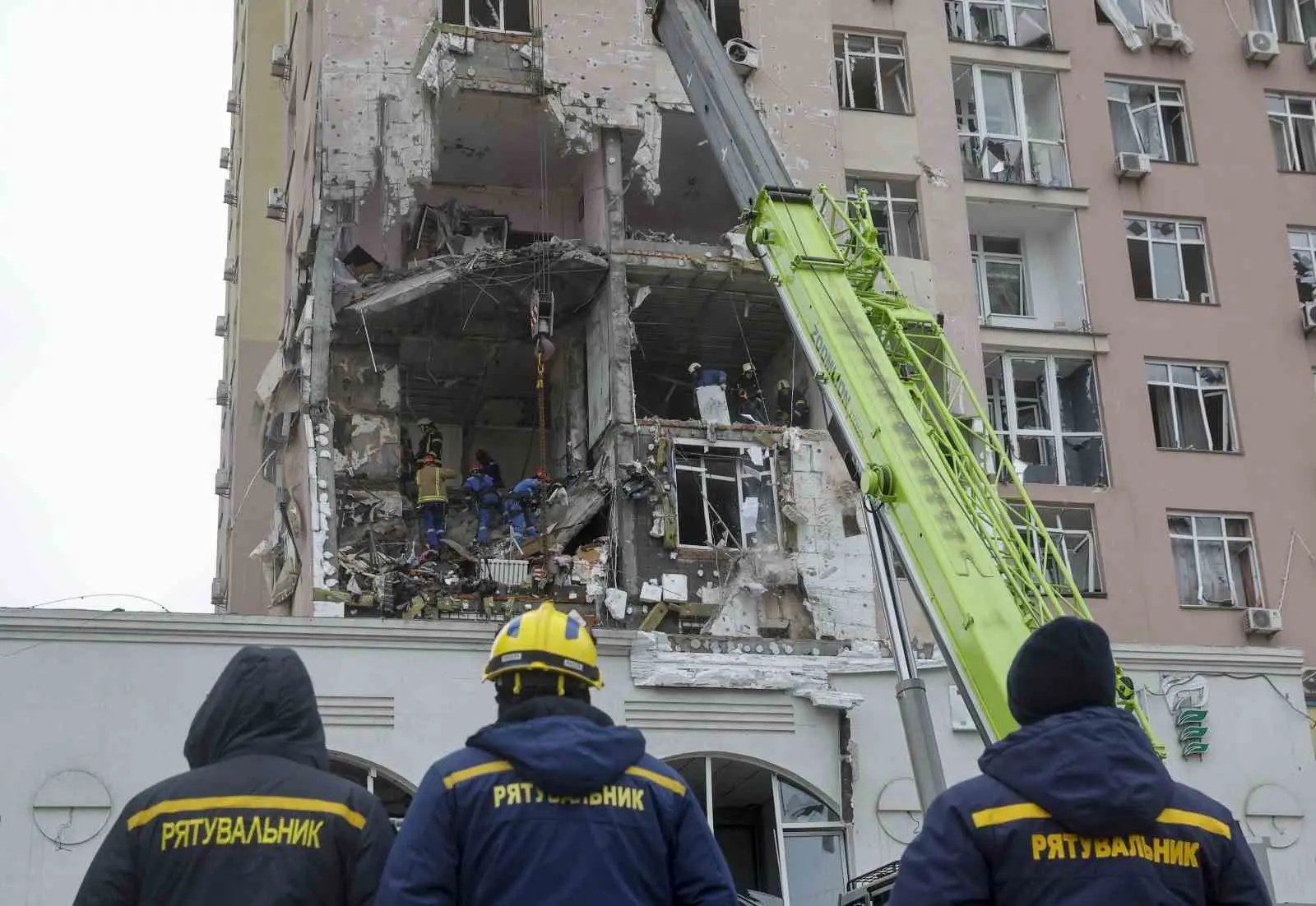 Rus ordusunun Ukrayna başkenti Kiev ve çevresine düzenlediği saldırılarda 1