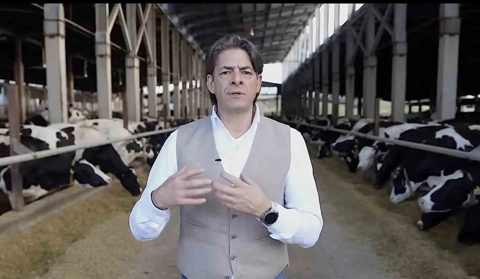 Bursa İli Damızlık Sığır Yetiştiricileri Birliği Başkanı Sencer Solakoğlu, birlikteki görevinden istifa