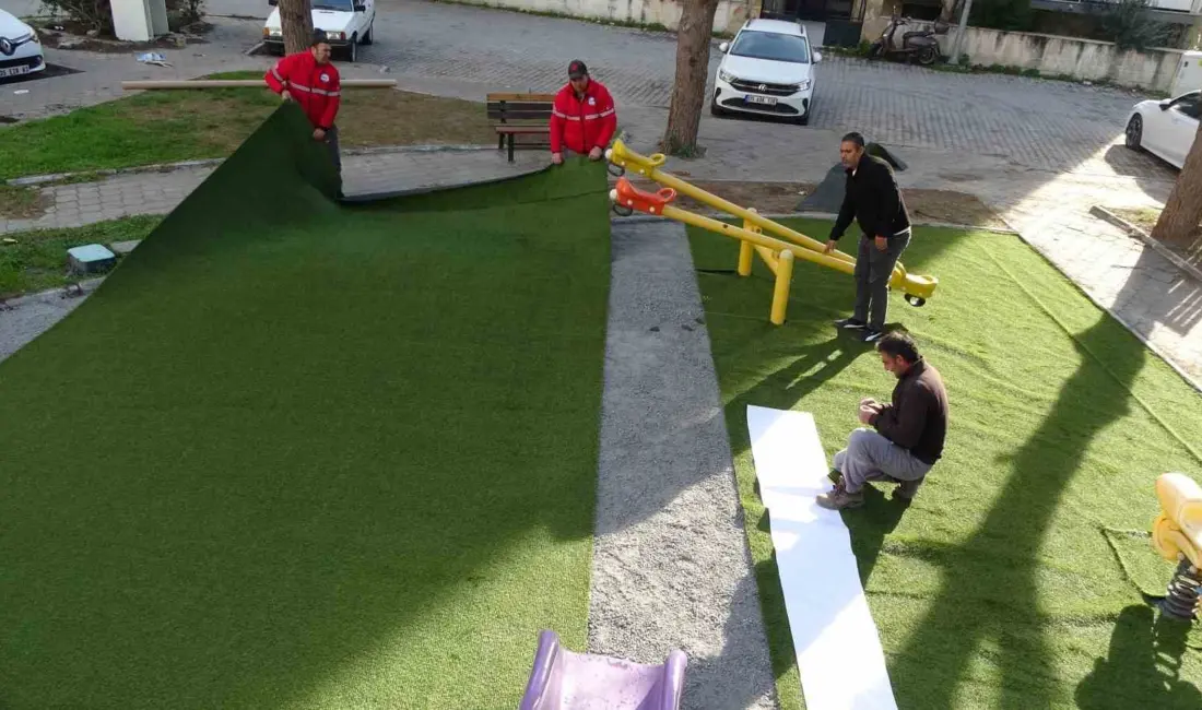 Söke Belediyesi, park ve bahçe düzenlemelerine hız kesmeden devam ediyor.