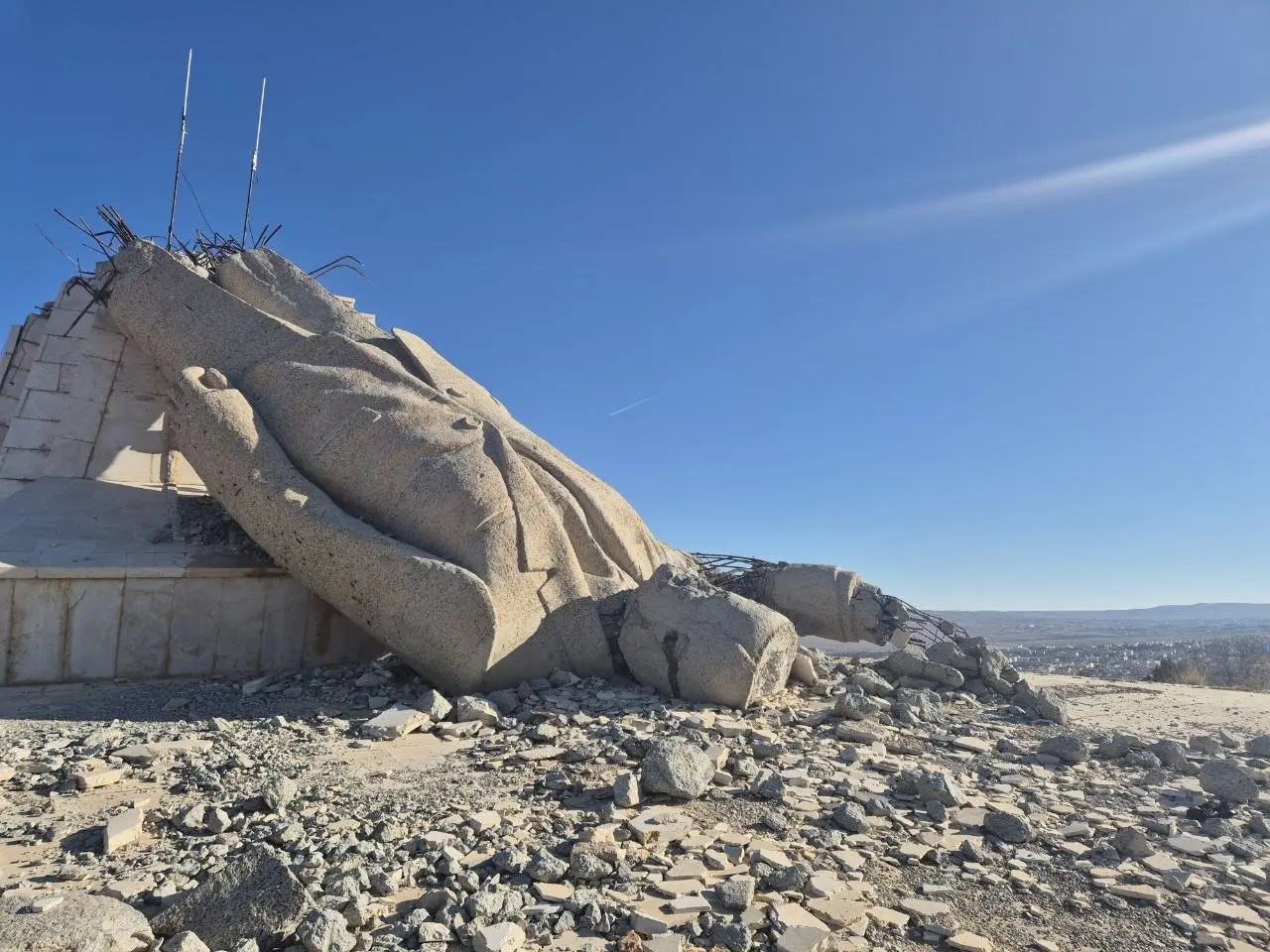Suriye’de geçtiğimiz yıl Esad rejiminin yıkılmasının ardından Şam’ın yaklaşık 88