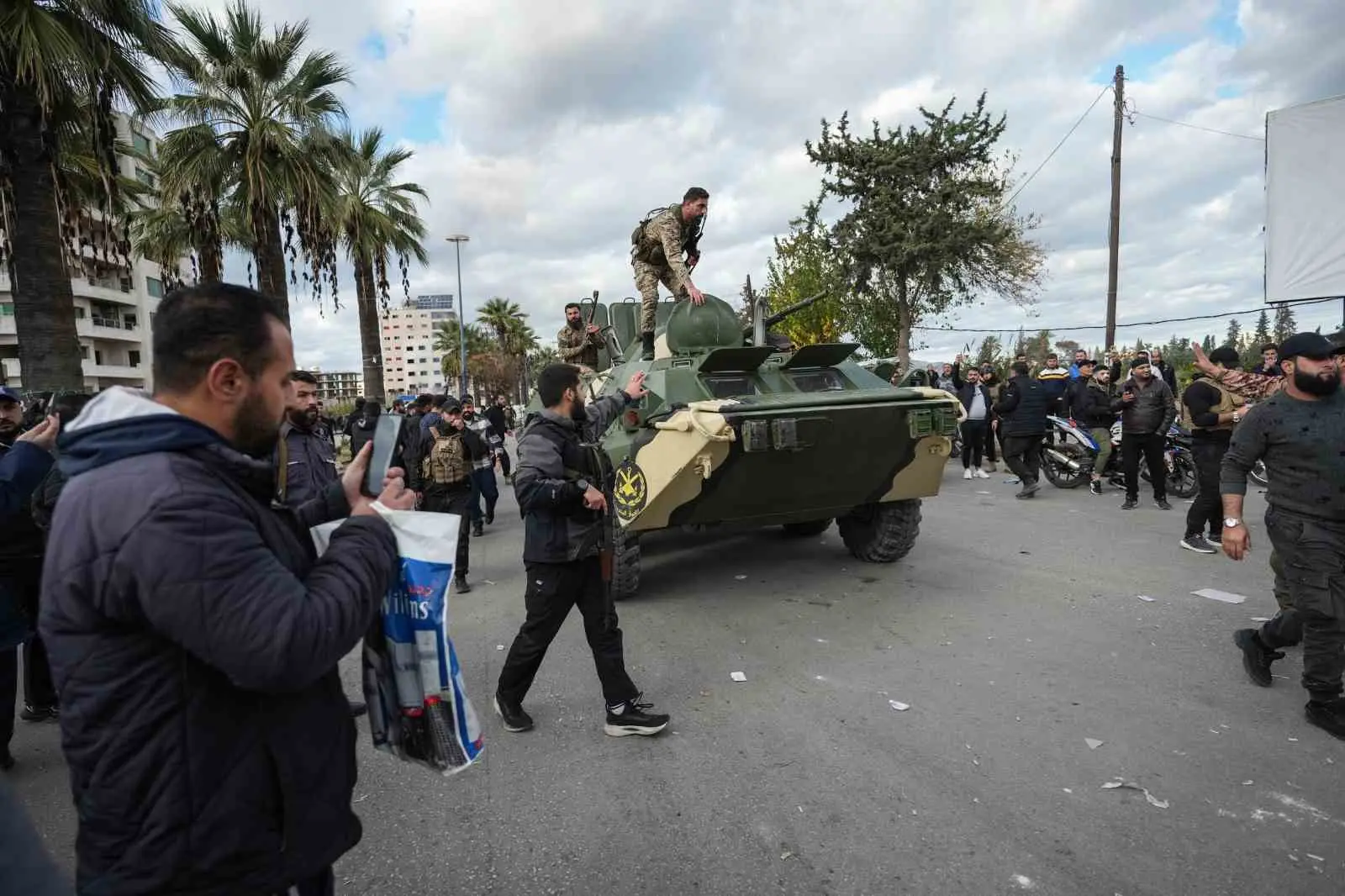 Suriye’nin Lazkiye kentinde Pazar gününden bu yana devam eden ve