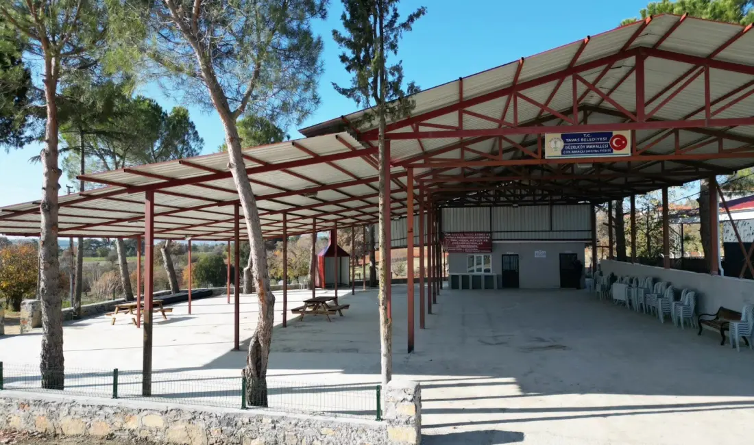 Tavas Belediyesi Fen İşleri Müdürlüğü ekipleri tarafından Güzelköy Mahallesi vatandaşlarının