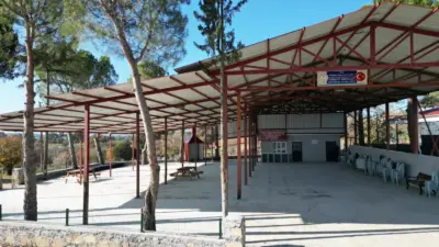 Tavas Belediyesi Fen İşleri Müdürlüğü ekipleri tarafından Güzelköy Mahallesi vatandaşlarının