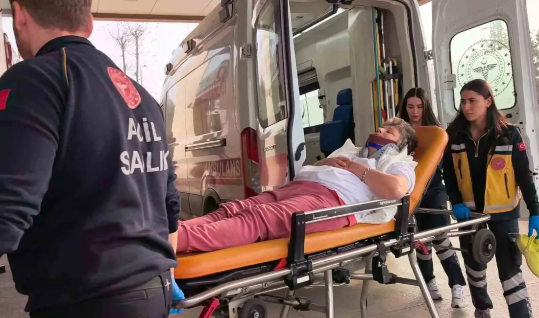 Bursa’nın İnegöl ilçesinde meydana gelen kazada tır ile çarpışan minibüs