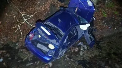 Bursa’nın İnegöl ilçesinde meydana gelen kazada kontrolden çıkan otomobil taklalar