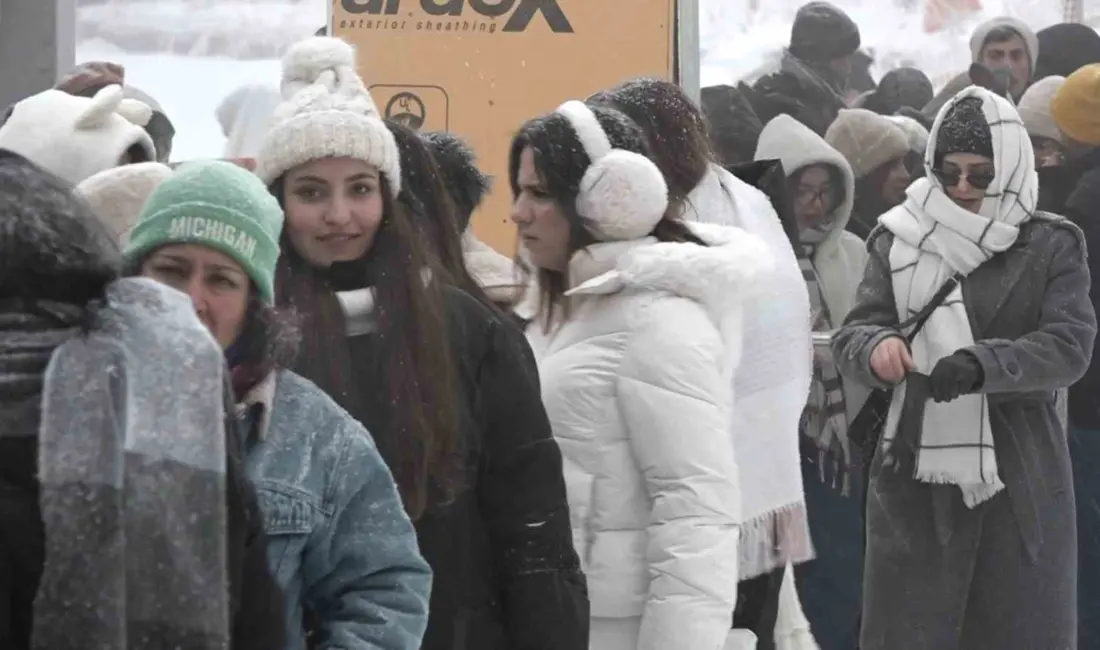 Türkiye’nin en önemli kış turizmi merkezlerinden Uludağ’da yoğun kar sonrası