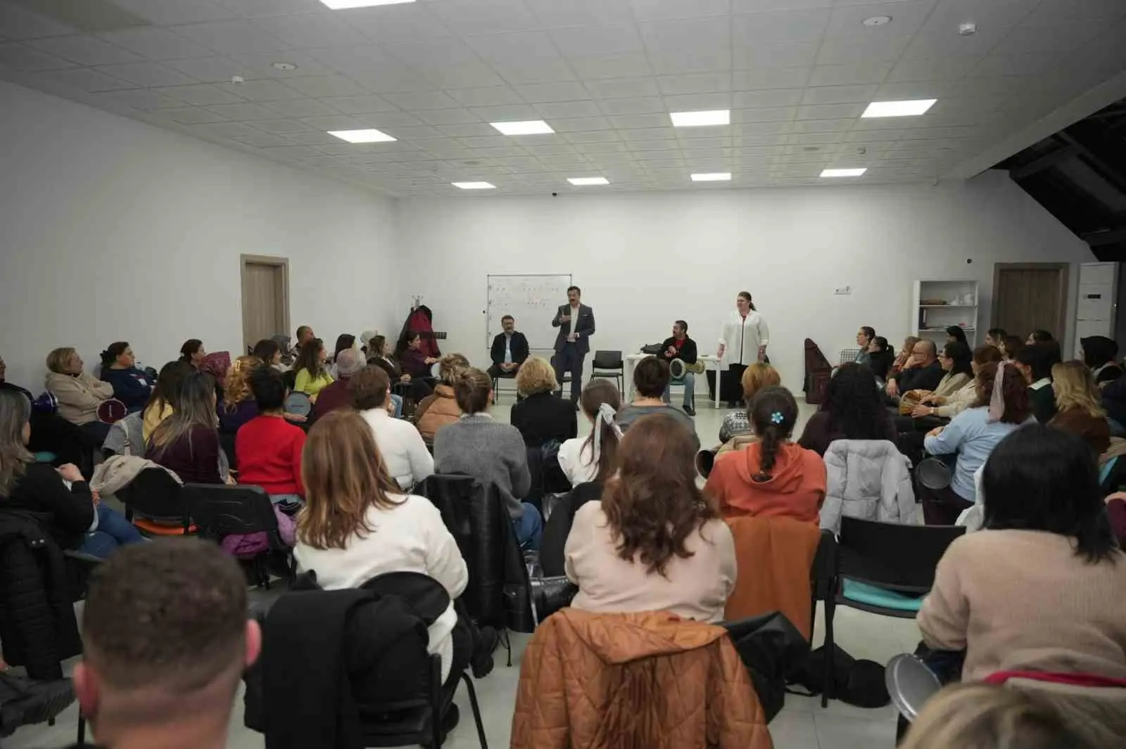 Yenişehir Belediyesi Kültür, Sanat ve Sosyal İşler Müdürlüğü bünyesinde açılan