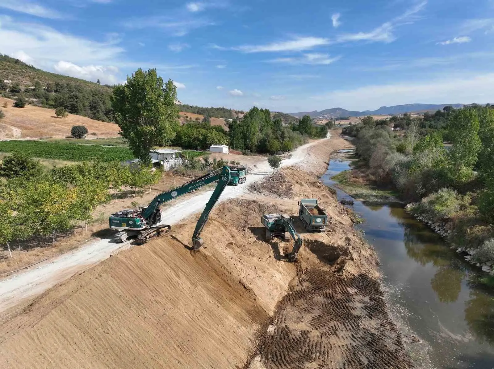 Tarım ve Orman Bakanlığı ekipleri tarımda modern sulamayı yaygınlaştırmak ve