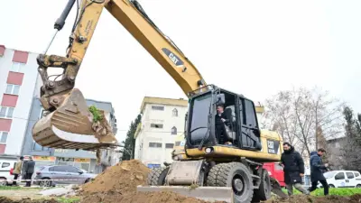 Yıldırım Belediyesi, bir taraftan Bursa’nın en büyük kentsel dönüşüm hamlesini
