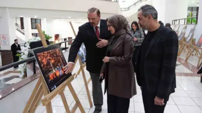 Yıldırım Belediyesi’nin düzenlediği temel fotoğrafçılık kursunu başarıyla bitiren katılımcılar sertifikalarına