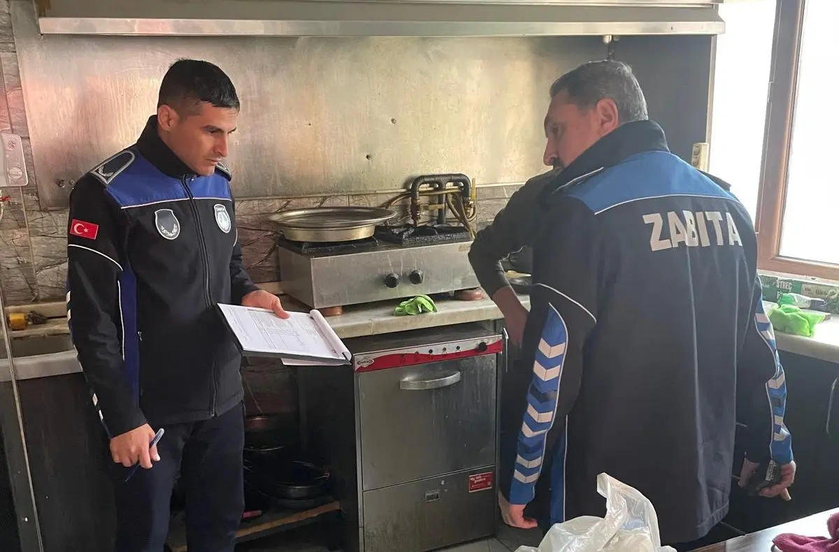 İnegöl Belediyesi Zabıta Müdürlüğü, yılbaşı öncesi İlçe Tarım Müdürlüğü ile